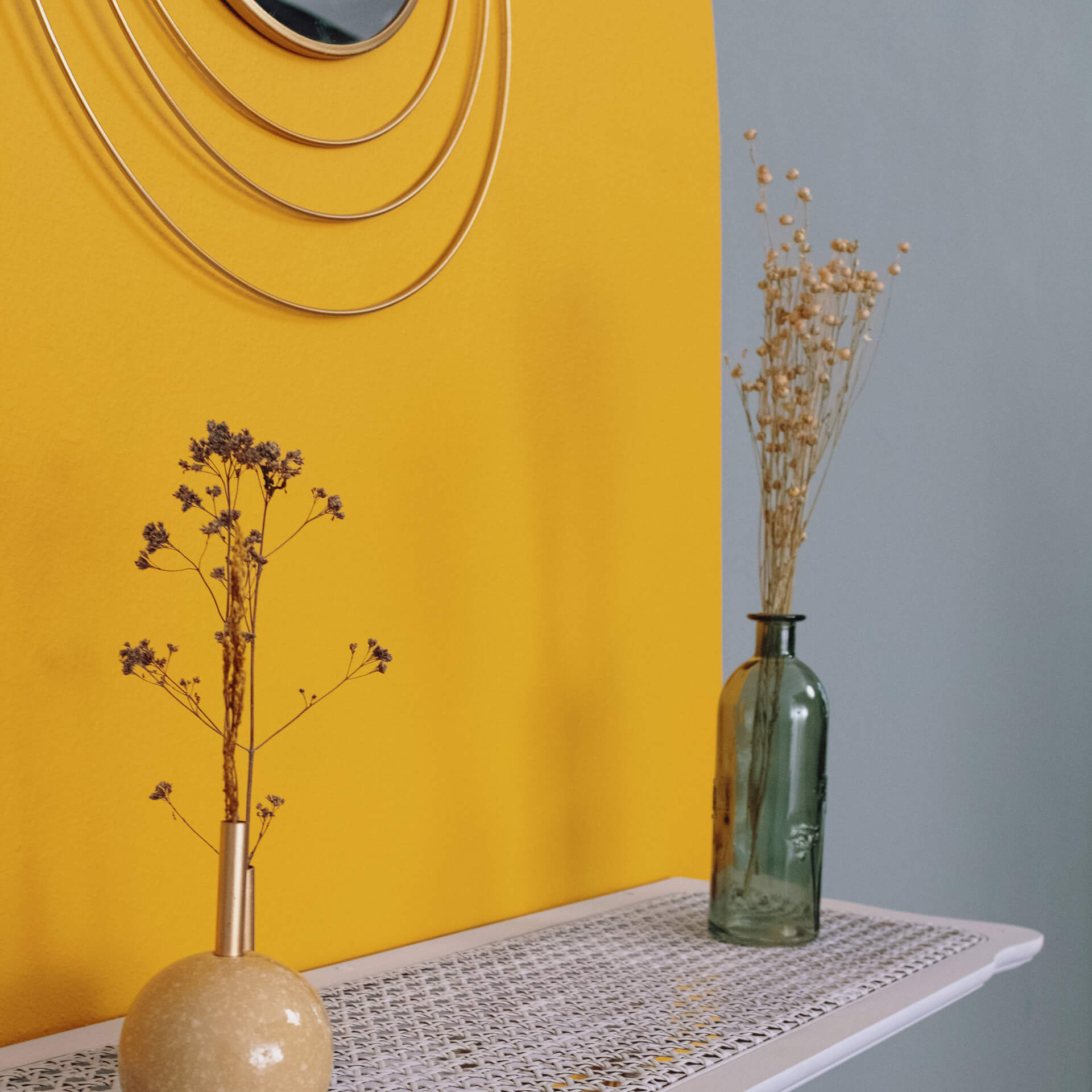 MissPompadour Yellow with Saffron - The Valuable Wall Paint 1L