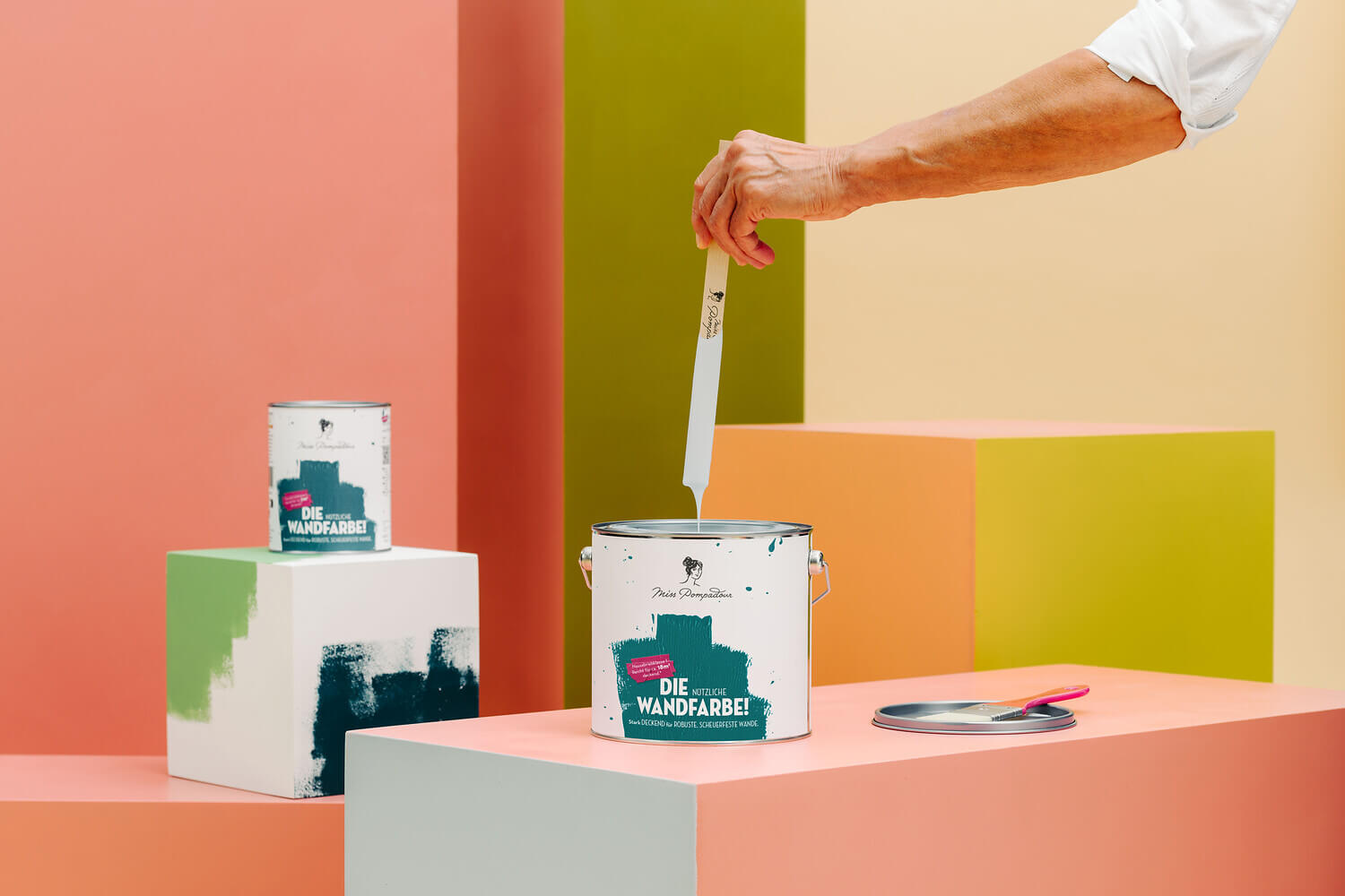 MissPompadour Die Nützliche Wandfarbe