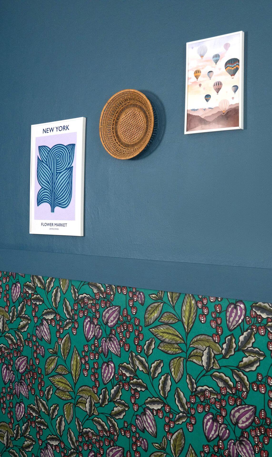 MissPompadour Blue with Jeans - The Functional Wall Paint 1L