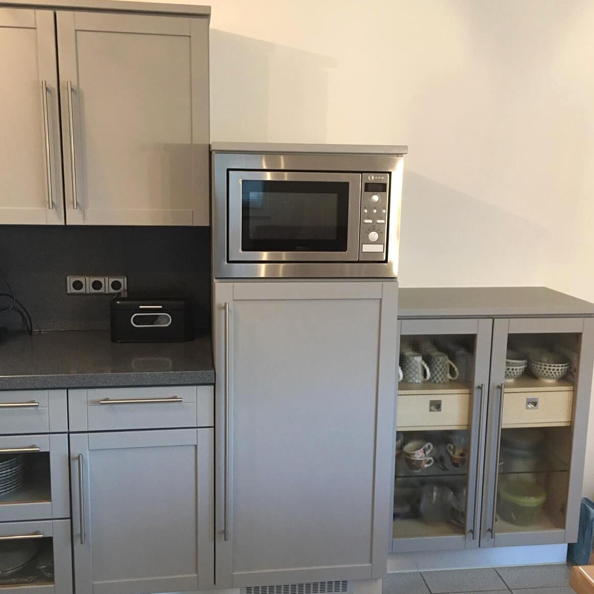 MissPompadour Grau mit Beton - Stark & Schimmernd 1L