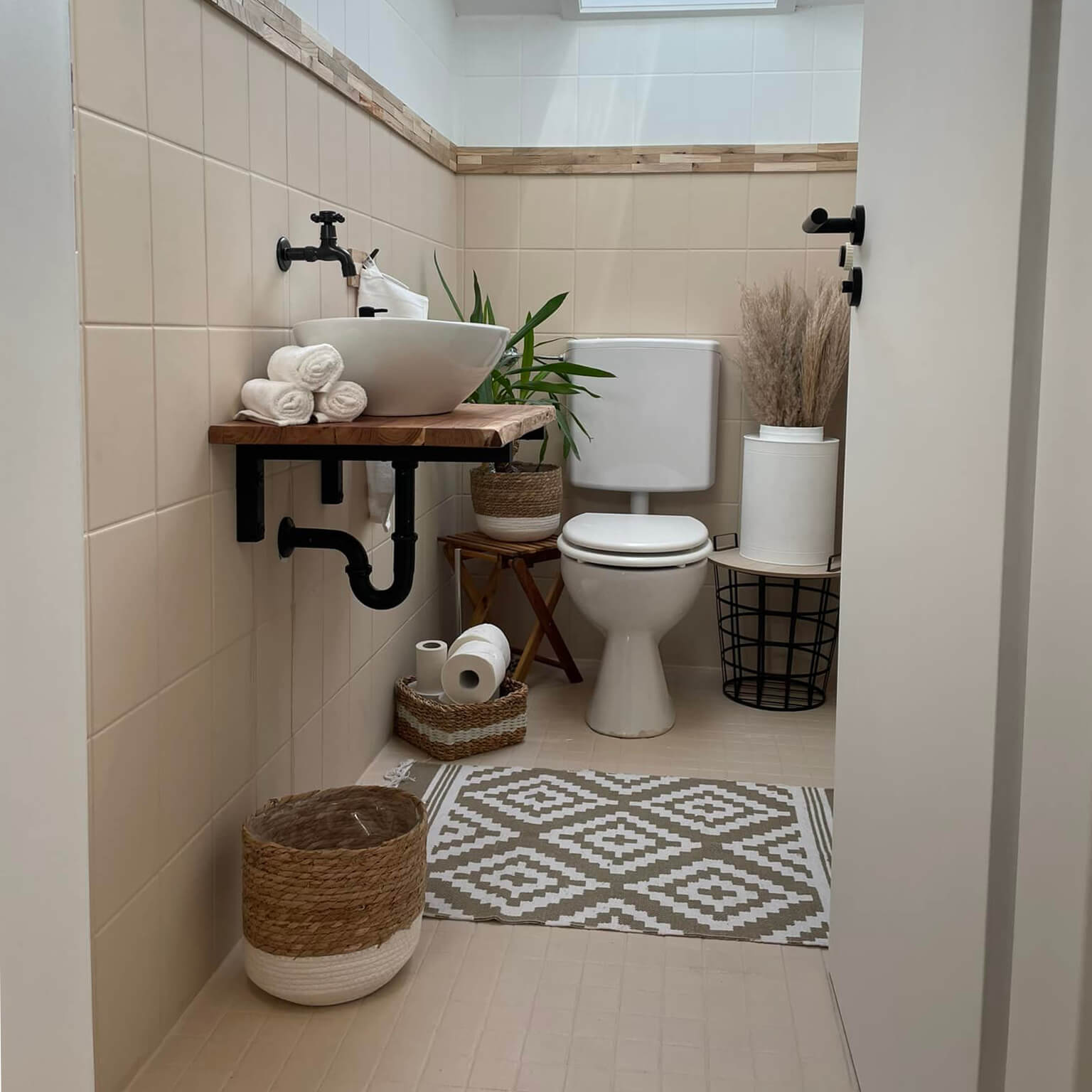 MissPompadour Beige mit Sand - Stark & Schimmernd 1L
