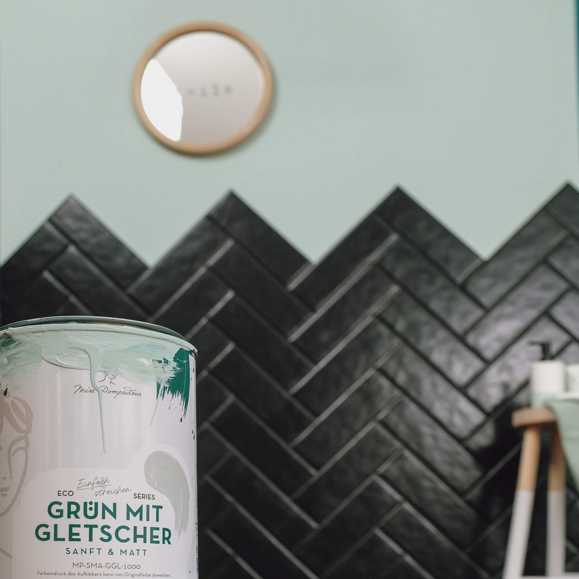 MissPompadour Green with Glacier - The Valuable Wall Paint 1L