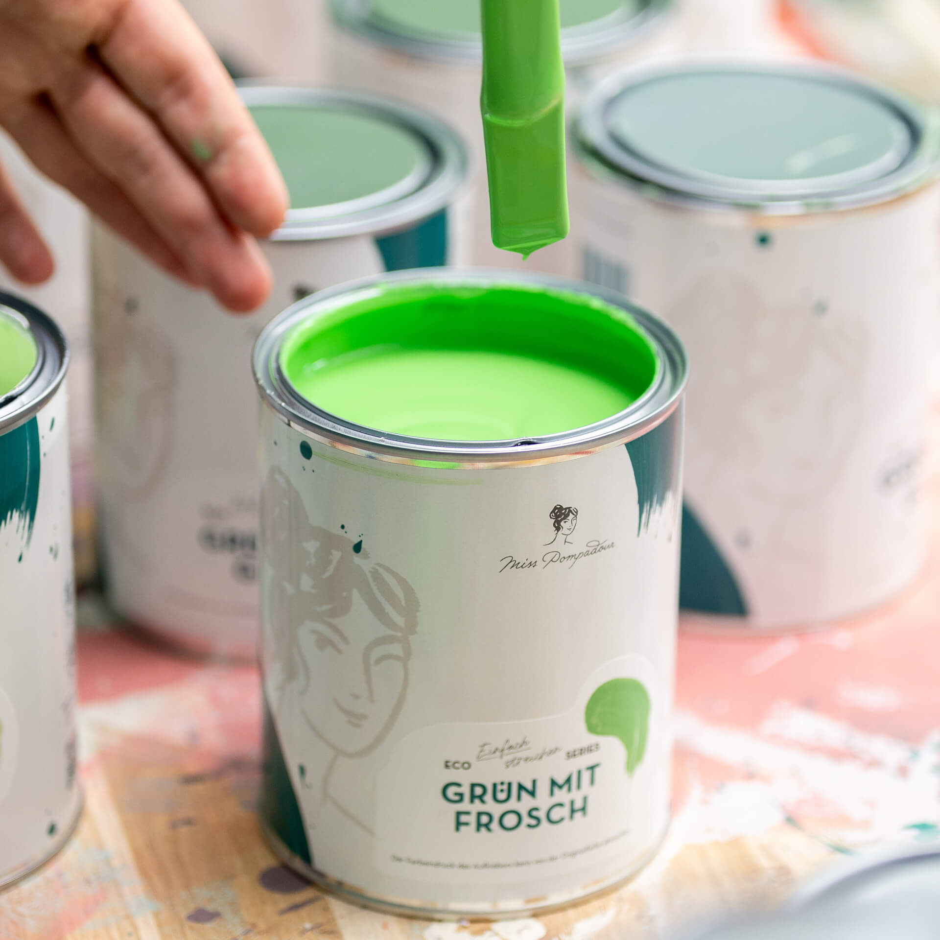 MissPompadour Green with Frog - The Functional Wall Paint 1L