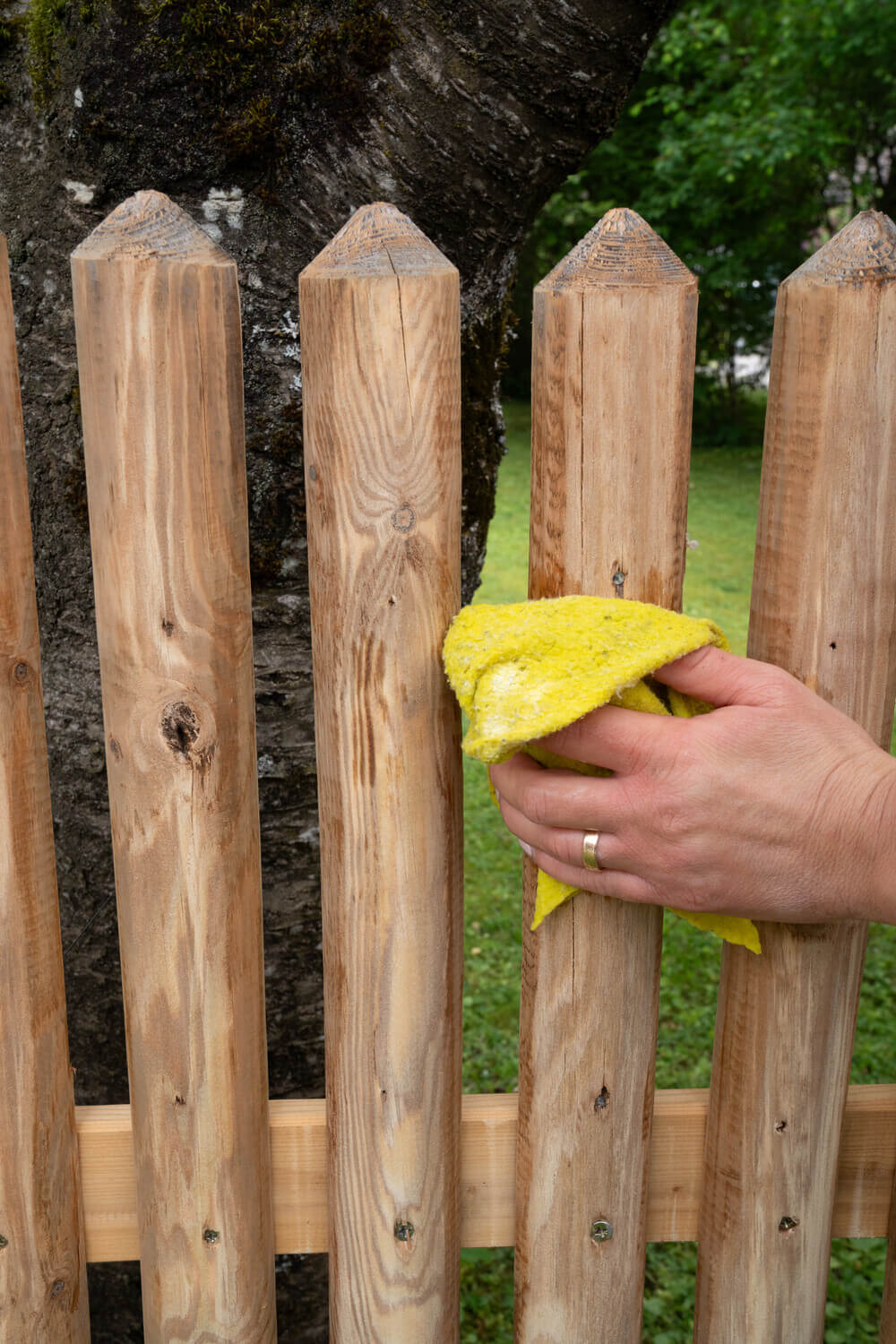 Gartenzaun & Gartenmöbel lasieren So geht's